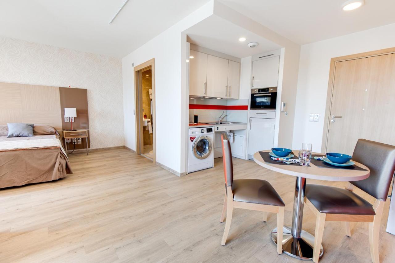 Zenao Frejus Aparthotel Kültér fotó